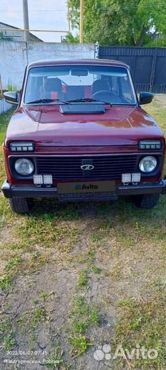 LADA 4x4 (Нива) 1.7 МТ, 2011, 175 000 км