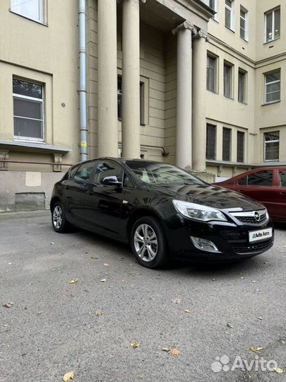 Opel Astra 1.6 AT, 2011, 175 000 км