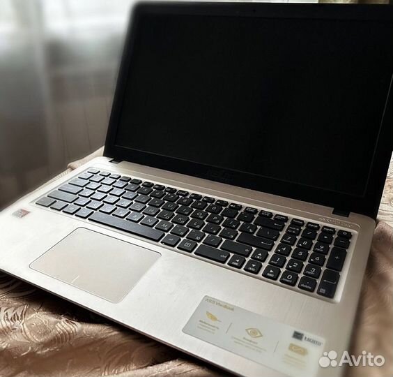 Ноутбук asus F540B