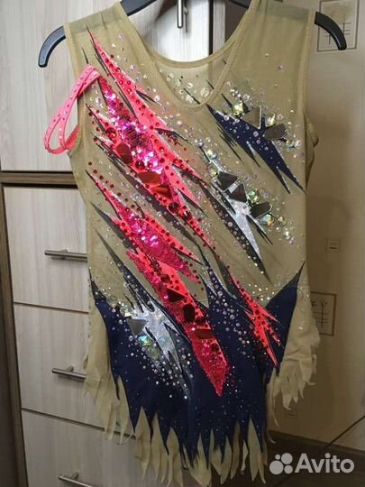 Купальник для художественной гимнастики