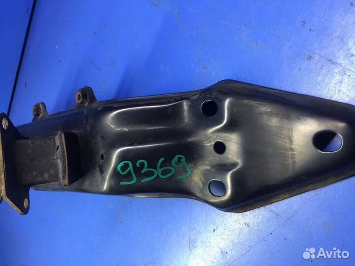 Балка под АКПП в сборе