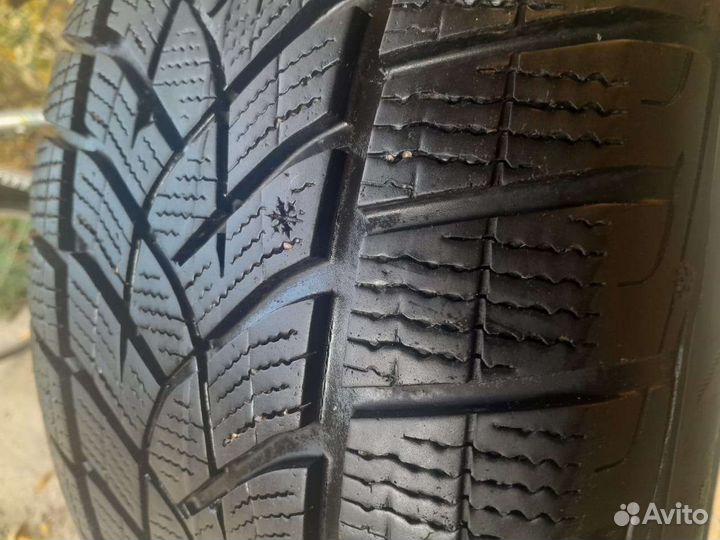 Goodyear Ultra Grip 4+ 235/55 R17