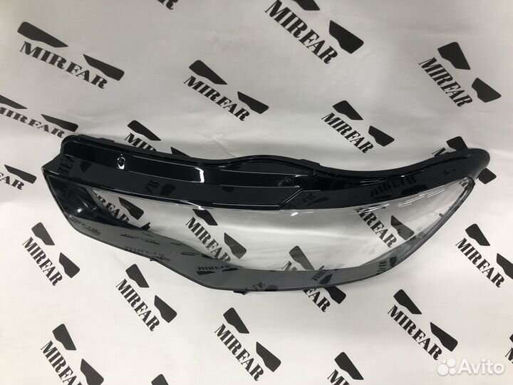 Левое стекло фары Audi A6 C7 2011-2014