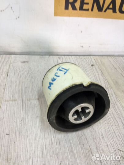 Сайлентблок балки Renault scenic 2
