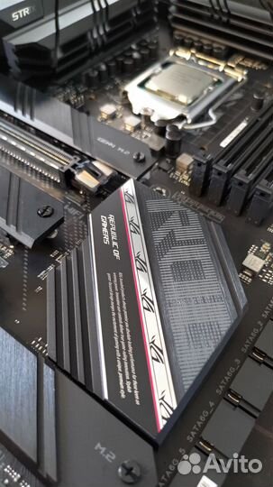 Комплект asus ROG strix B560-F + Intel i5-10400F