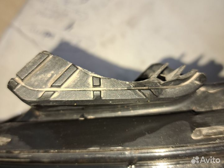 Фара передний левый Hyundai Solaris 1 до рест