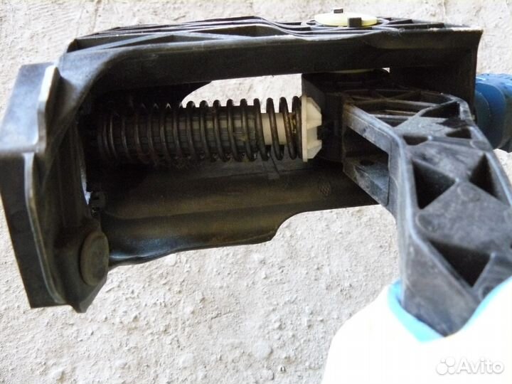 Педаль сцепления VW Polo SED Rus