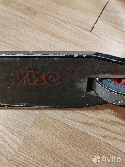 Трюковой самокат Mongoose rise 100PRO. Б/у