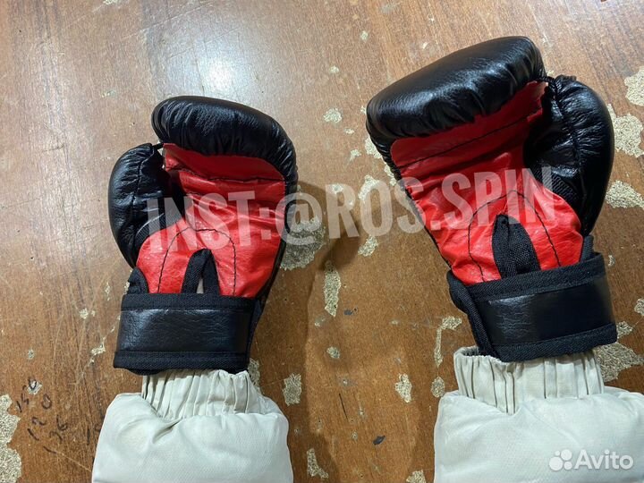 Боксерские перчатки 4oz