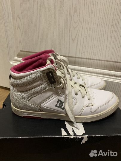 Кроссовки DC Shoes женские, 8.5 usa