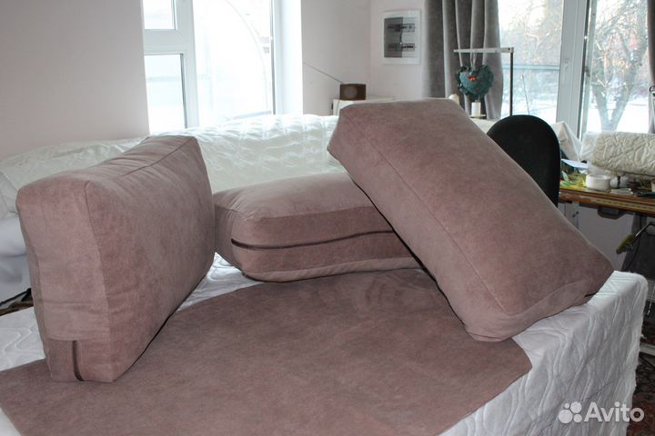 Комплект подушек для дивана/кровати