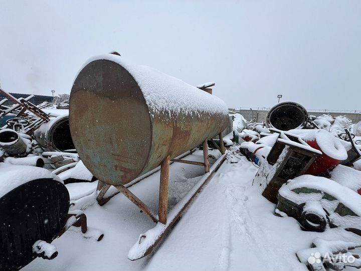 Цистерна для воды б/у