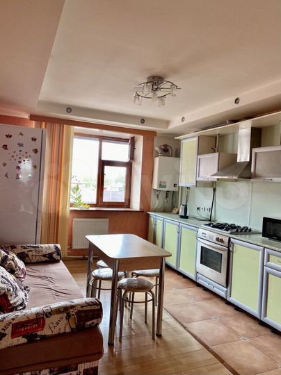 2-к. квартира, 64,8 м², 4/4 эт.