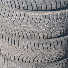 Hankook Winter I'Pike RS W419 215/65 R16