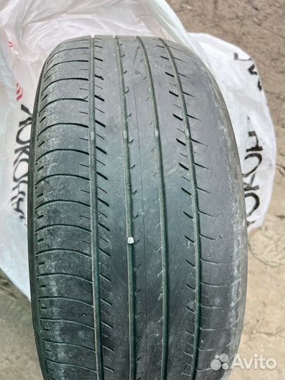Yokohama BluEarth E70 215/55 R17