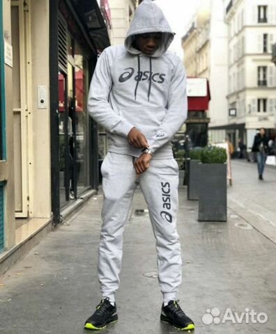 Спортиный костюм