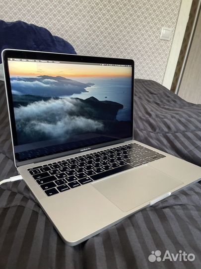 Macbook Pro 13-inch 2018 64гб