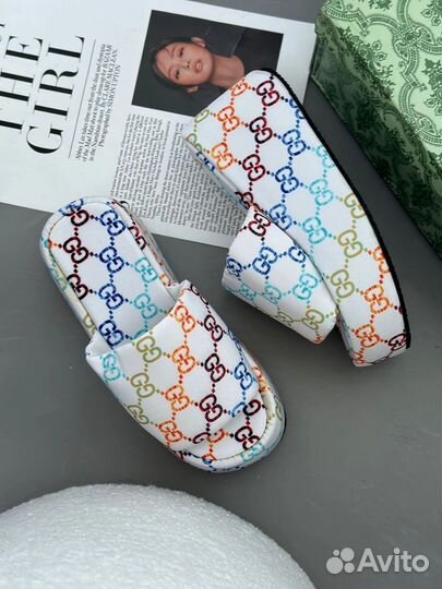 Шлепки женские 36 размер