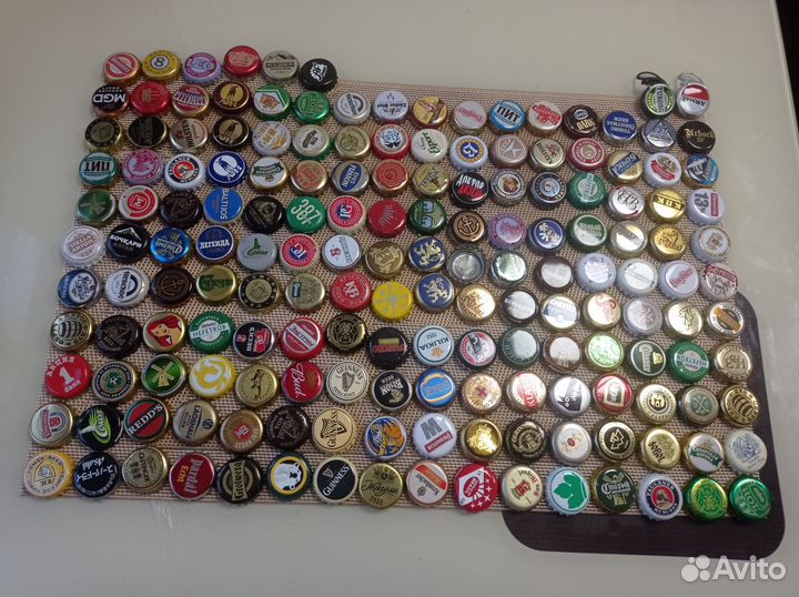 Крышки от пивных бутылок 165 штук