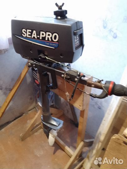 Лодочный мотор бу 2.5 л. С