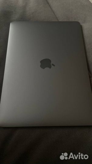 Apple MacBook Pro 13 (2018) i5 2018 8Gb SSD 512гб