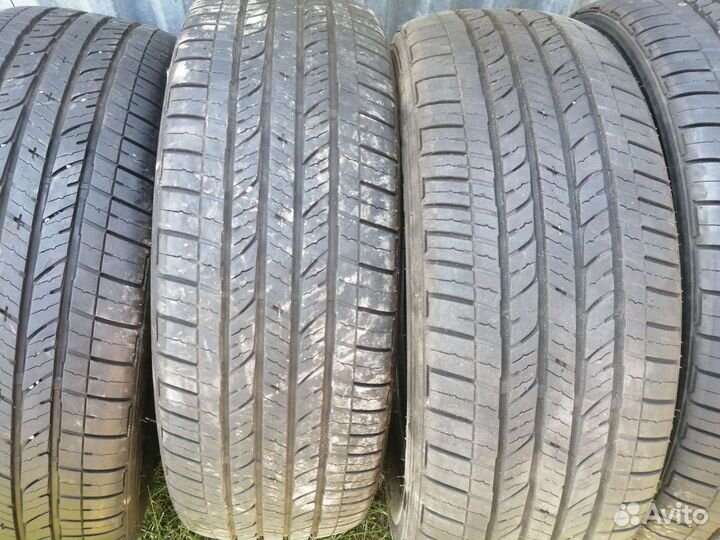 Bridgestone Dueler H/T 215/60 R17