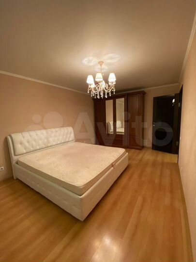 2-к. квартира, 67 м², 8/14 эт.