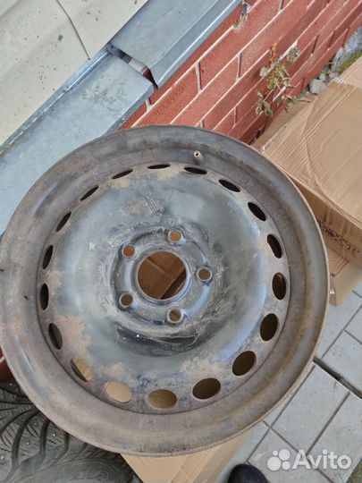 Диск штампованный R15/5x114.3 J6.5 43 ET DIA65.1