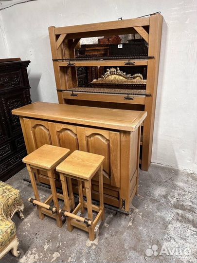 Комплект мебели. Барная стойка. Бар. Антиквариат