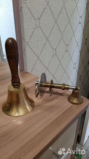 Пепельница Рыба, колокол дверной конфетница латунь