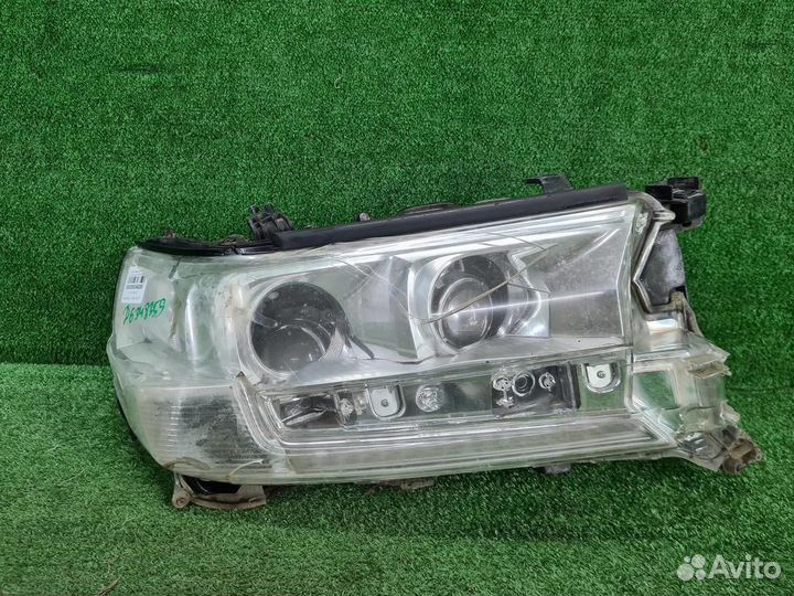 Фара правая Toyota Land Cruiser