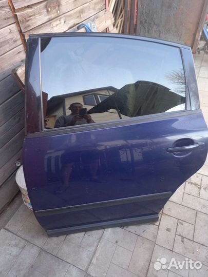 Дверь задняя левая на volkswagen passat b5