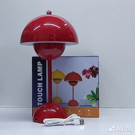 Лампа настольная