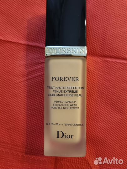 Тональный крем dior Diorskin Forever