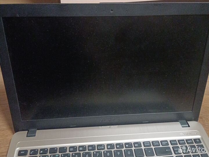 Ноутбук asus