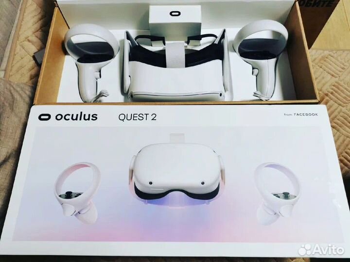 Шлем виртуальной реальности Oculus Quest