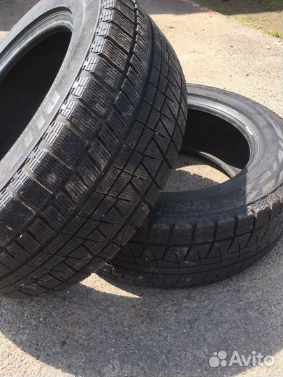 Bridgestone Blizzak Revo GZ 235/55 R17