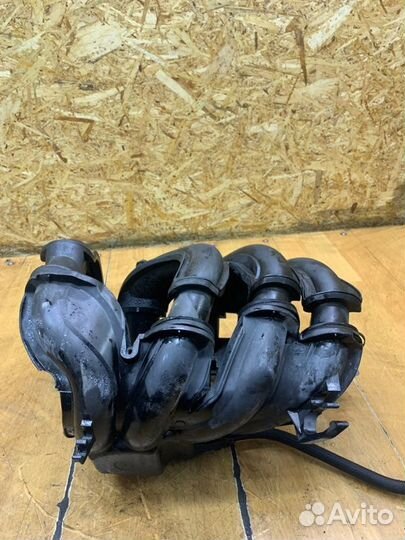 Коллектор впускной Ford Focus 2 hwda 2007