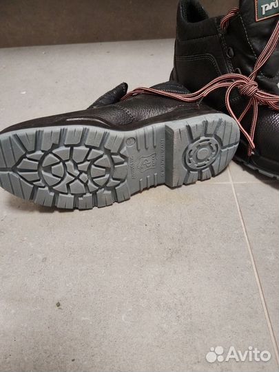 Спецобувь мужская 42 размер