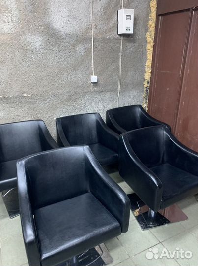 Парикмахерские кресла Италия 2 шт