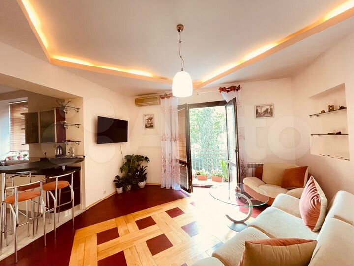 2-к. квартира, 53,3 м², 3/3 эт.