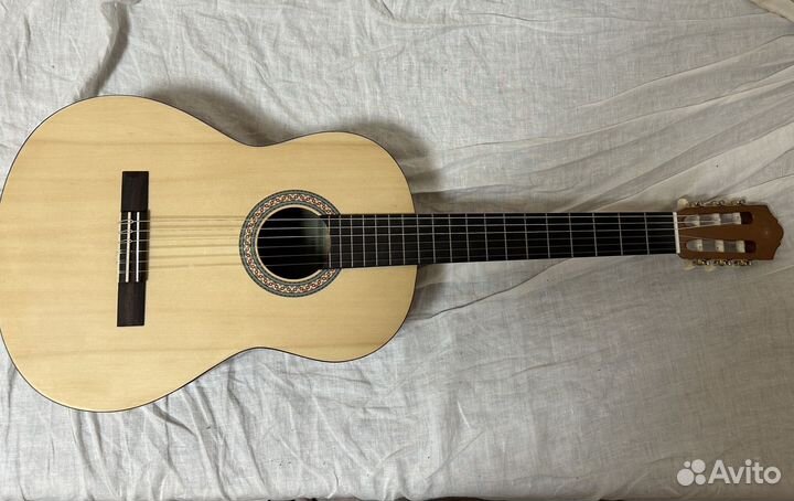 Yamaha C40M Классическая гитара, матовая