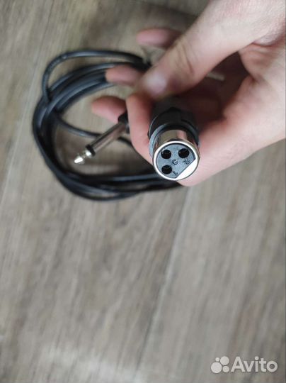 High grade low noise microphone cable