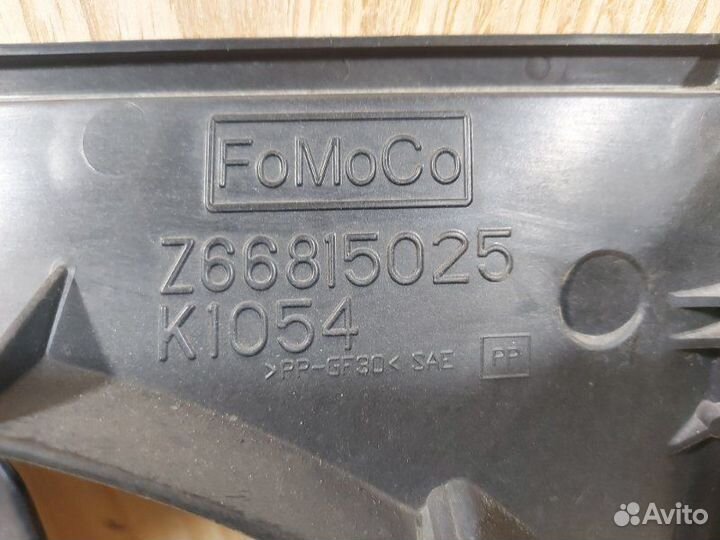 Диффузор радиатора Mazda 3 BL Z6 2012