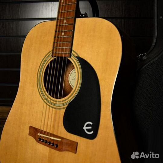 Акустическая гитара Epiphone+ аксессуары
