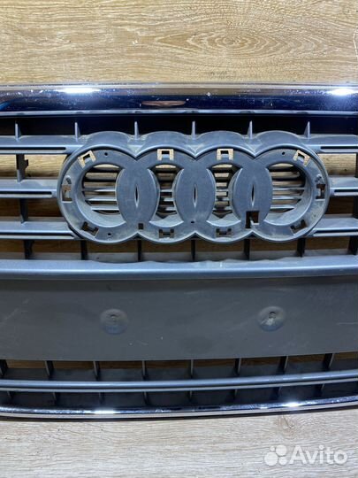 Решетка радиатора Audi A4 B8 дорест Арт. 130450