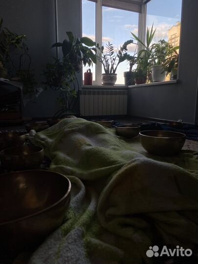 Массаж Тибетскими поющими чашами