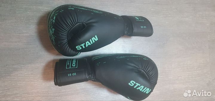 Боксерские перчатки