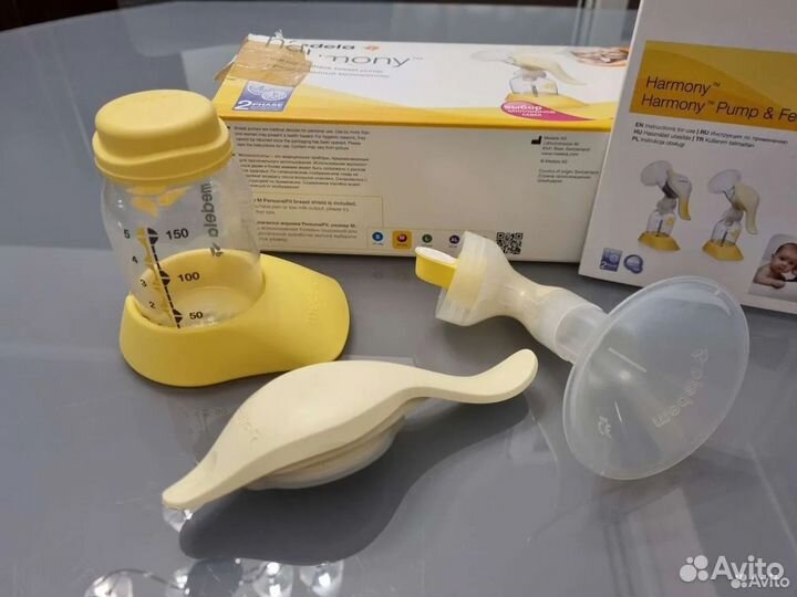 Молокоотсос ручной Medela Harmony