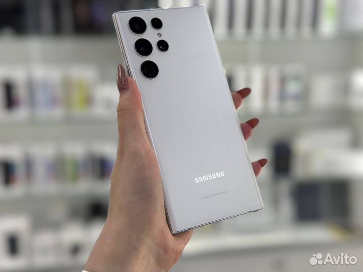 Samsung Galaxy S22 Ultra, 12/512 ГБ